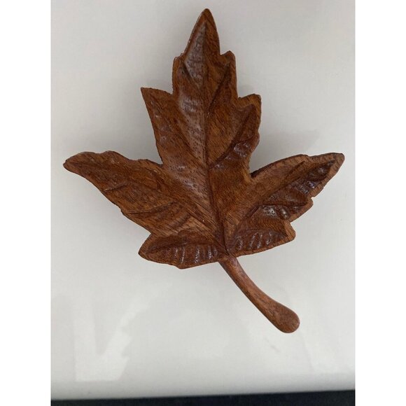 Vintage Handcrafted Wood Maple Leaf Brooch Brown Carved Pin 4" X 3.5" Exquisite - Picture 12 of 15